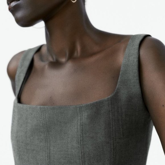 NWT GRAY STRETCHY TOP - Picture 3 of 9